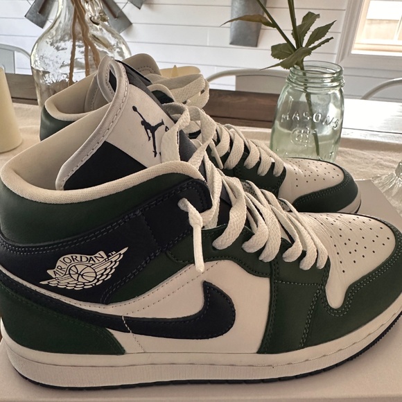 Air Jordan 1 - Picture 5 of 7